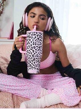 Victoria’s Secret PINK x HydroJug 40oz Traveler Pink Leopard Limited Edition